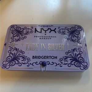 NYX Bridgerton Lady in Silver Blush Palette